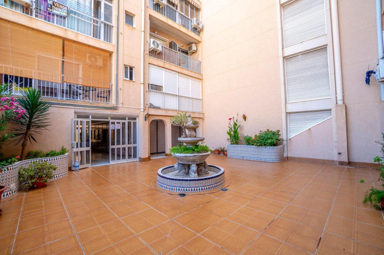Amarillo Soleado Apartment Torrevieja Exterior photo