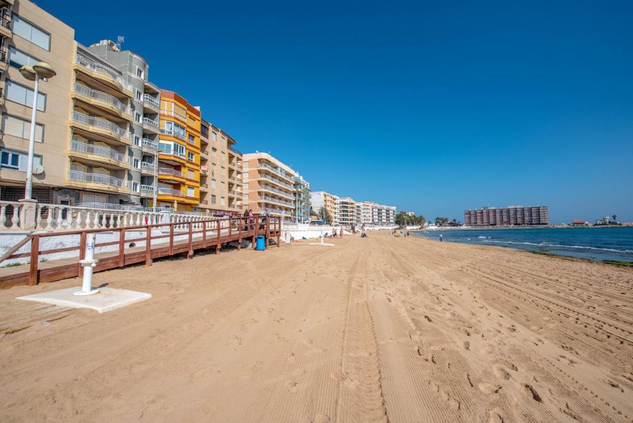 Amarillo Soleado Apartment Torrevieja Exterior photo